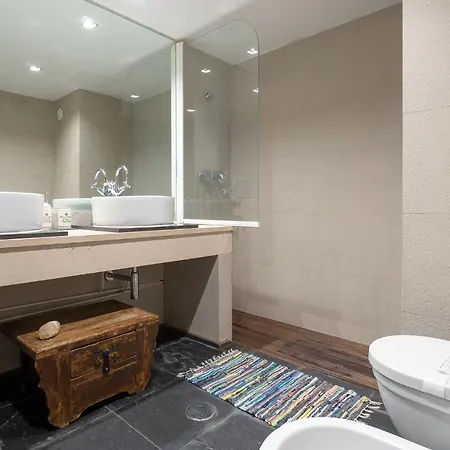 דירה By The Atlantic 3-bedroom פונשל
