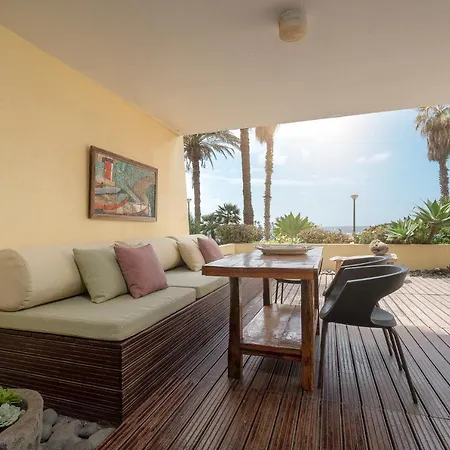 דירה By The Atlantic 3-bedroom פונשל
