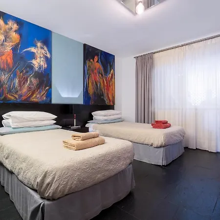 By The Atlantic 3-bedroom 公寓 *