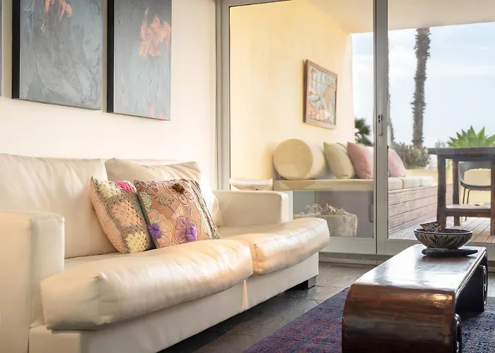 By The Atlantic 3-bedroom フンシャル