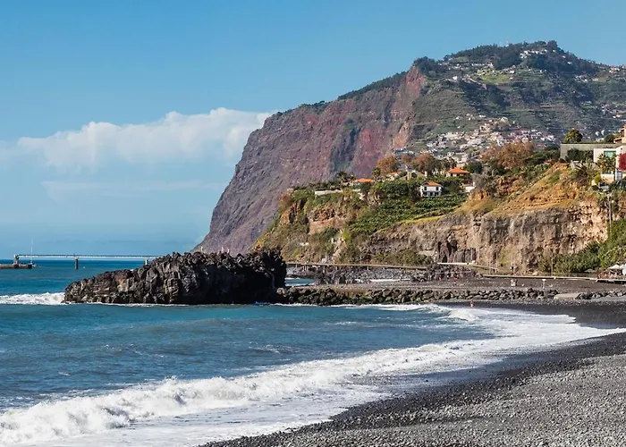 By The Atlantic 3-bedroom アパート