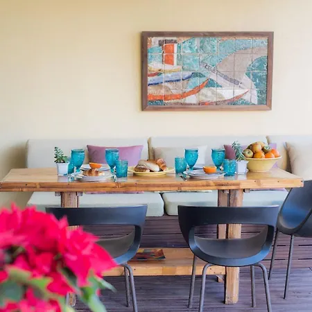 By The Atlantic 3-bedroom * Funchal (Madeira)